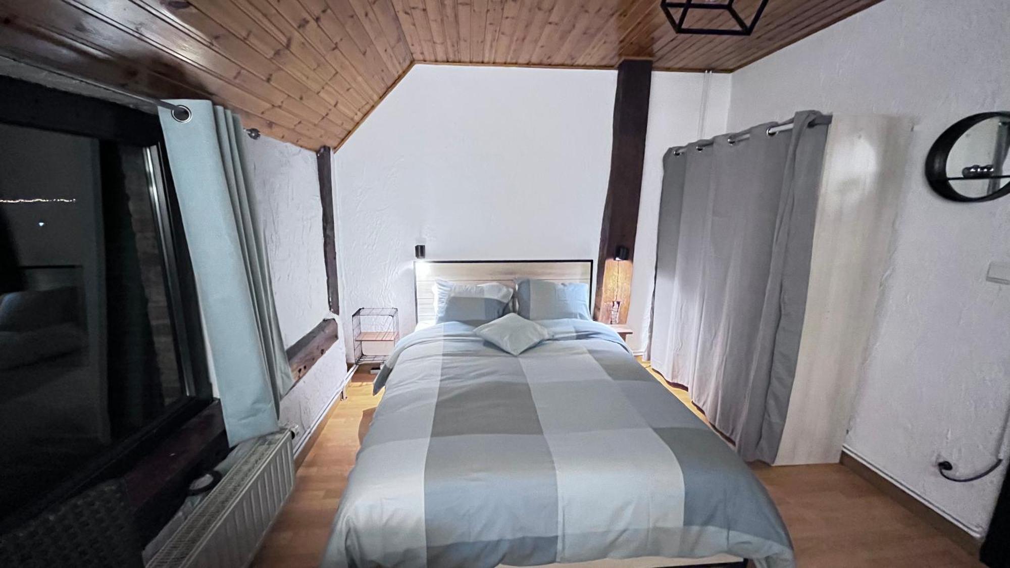 Chez Bene Bed & Breakfast โรชฟอร์ ภายนอก รูปภาพ